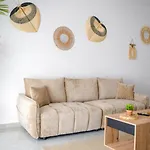 Coastal Getaway Daire Larnaca