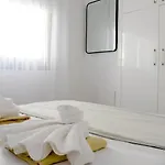 Coastal Getaway Daire