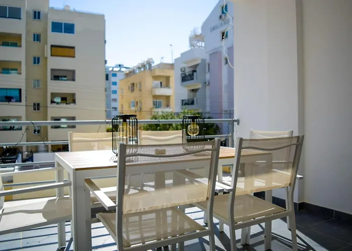 Apartment Coastal Getaway Larnaka